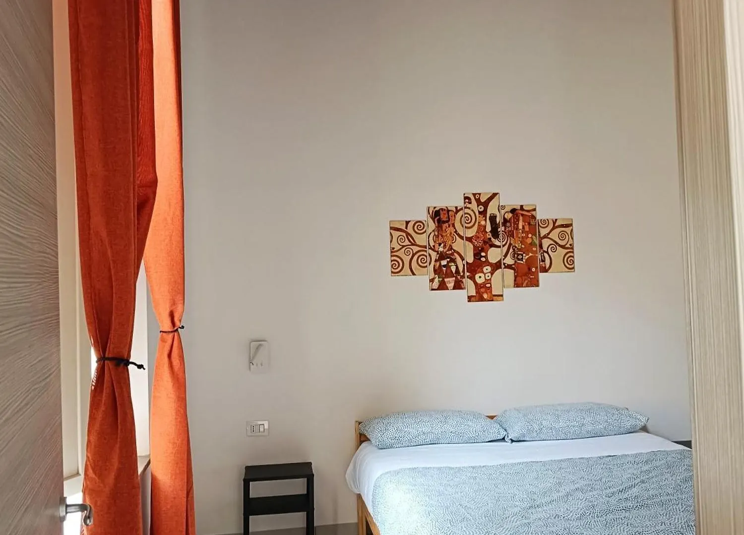 'O Curniciello Villa Napoli 0*,  İtalya